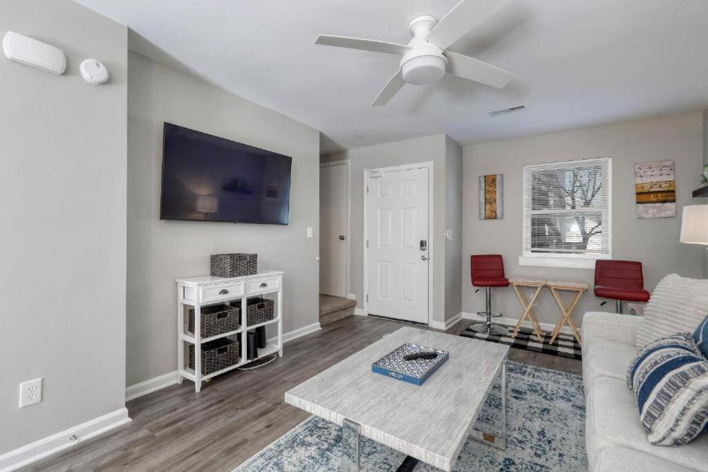 Stylish Haven New Walk To The Ocean Smart Tvs Wifi Apartment Myrtle Beach Exterior photo